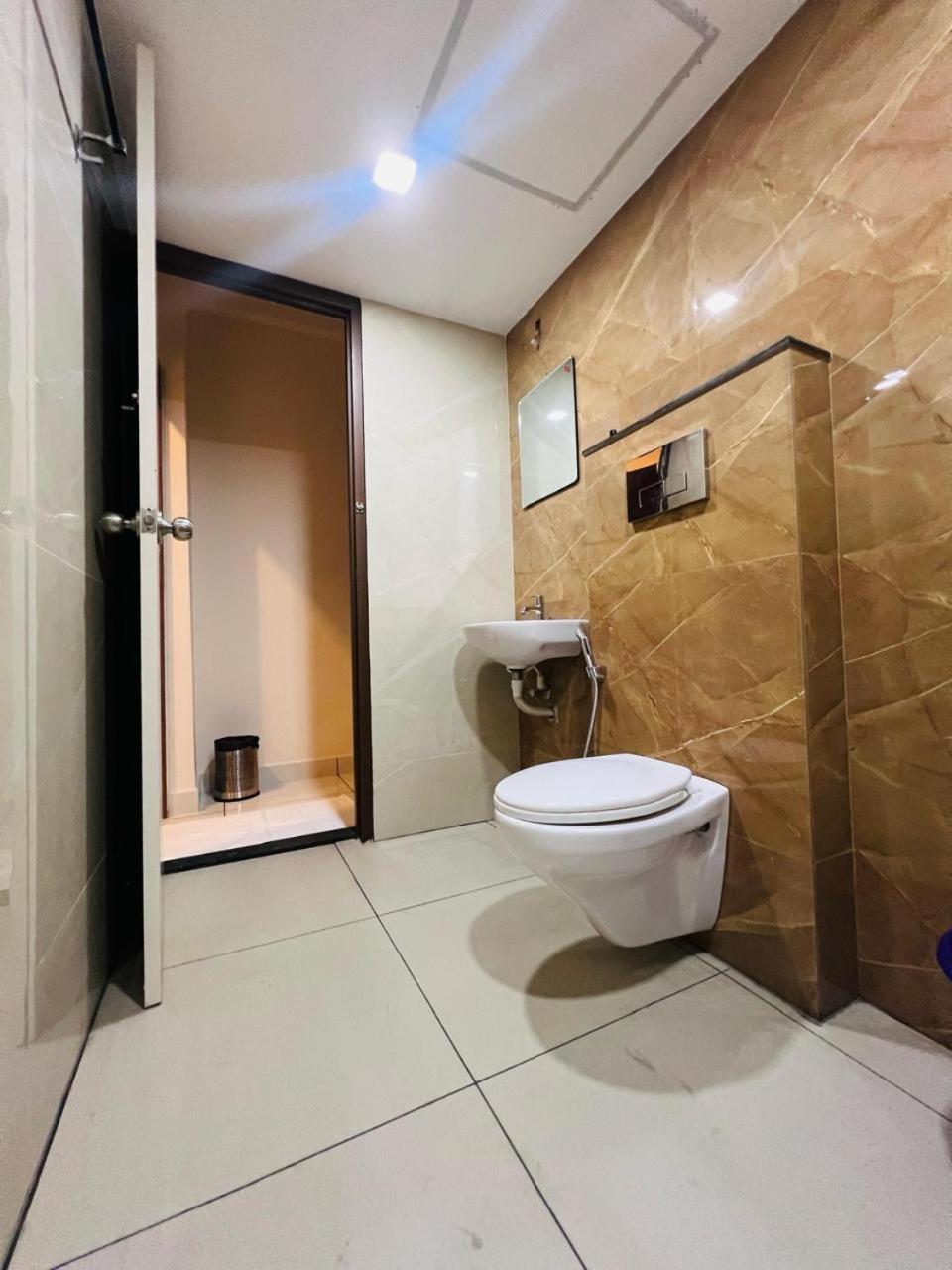 Gypsy Hotel Cusat Kochi المظهر الخارجي الصورة
